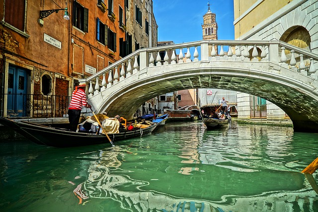 gondoly v Benátkách